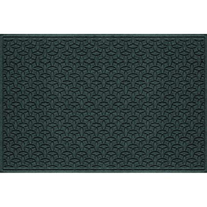 Bungalow Flooring Aqua Shield Elipse Mat Size: 4' x 6', Color: Evergreen